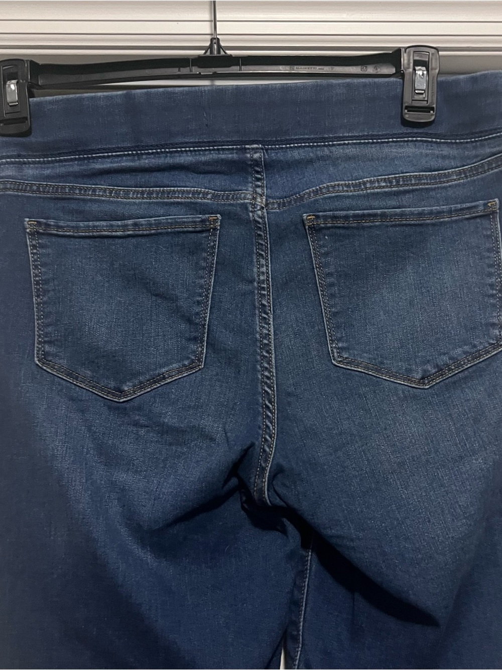 Old Navy Rockstar Pull On Jeggings - Picture 5 of 6